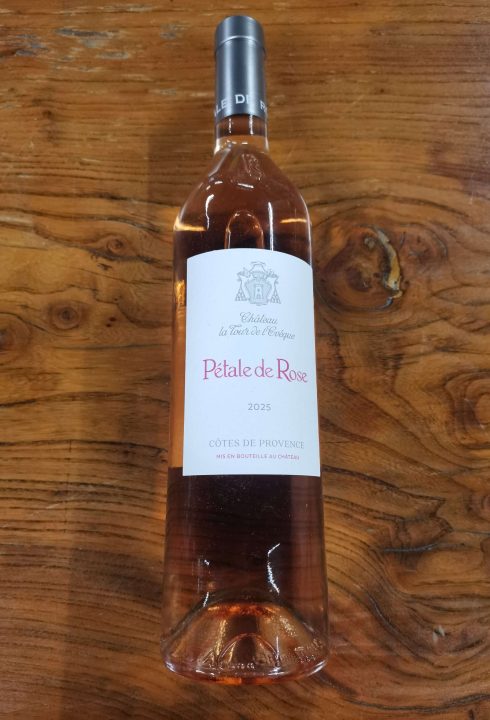cave-nantes-cotes-de-provence-chateau-la-tour-de-leveque-petale-de-rose