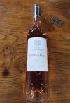 cave-nantes-cotes-de-provence-chateau-la-tour-de-leveque-petale-de-rose
