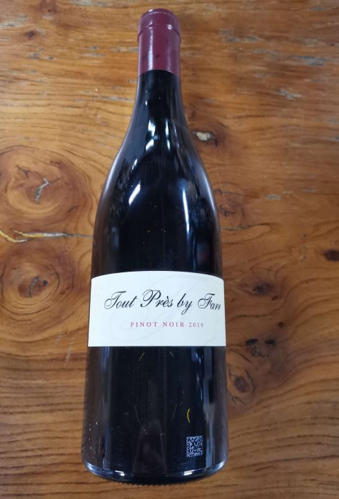 cave-nantes-Tout près - Geelong - Pinot Noir - By Farr -