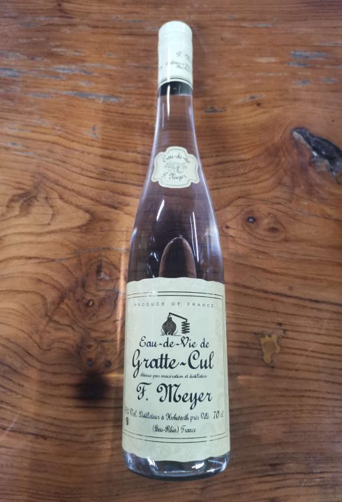 cave-nantes-eau-de-vie-gratte-cul-meyer