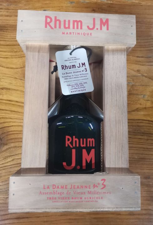 cave-nantes-la-dame-jeanne-n3-rhum-j-m-tres-vieux-rhum-agricole-de-la-martinique